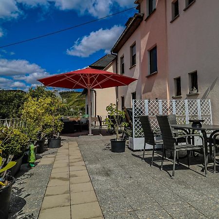 Exklusive Moselidylle: Fewo Mit Traumhaftem Staustufenblick, Netflix, Terrasse Neef Esterno foto