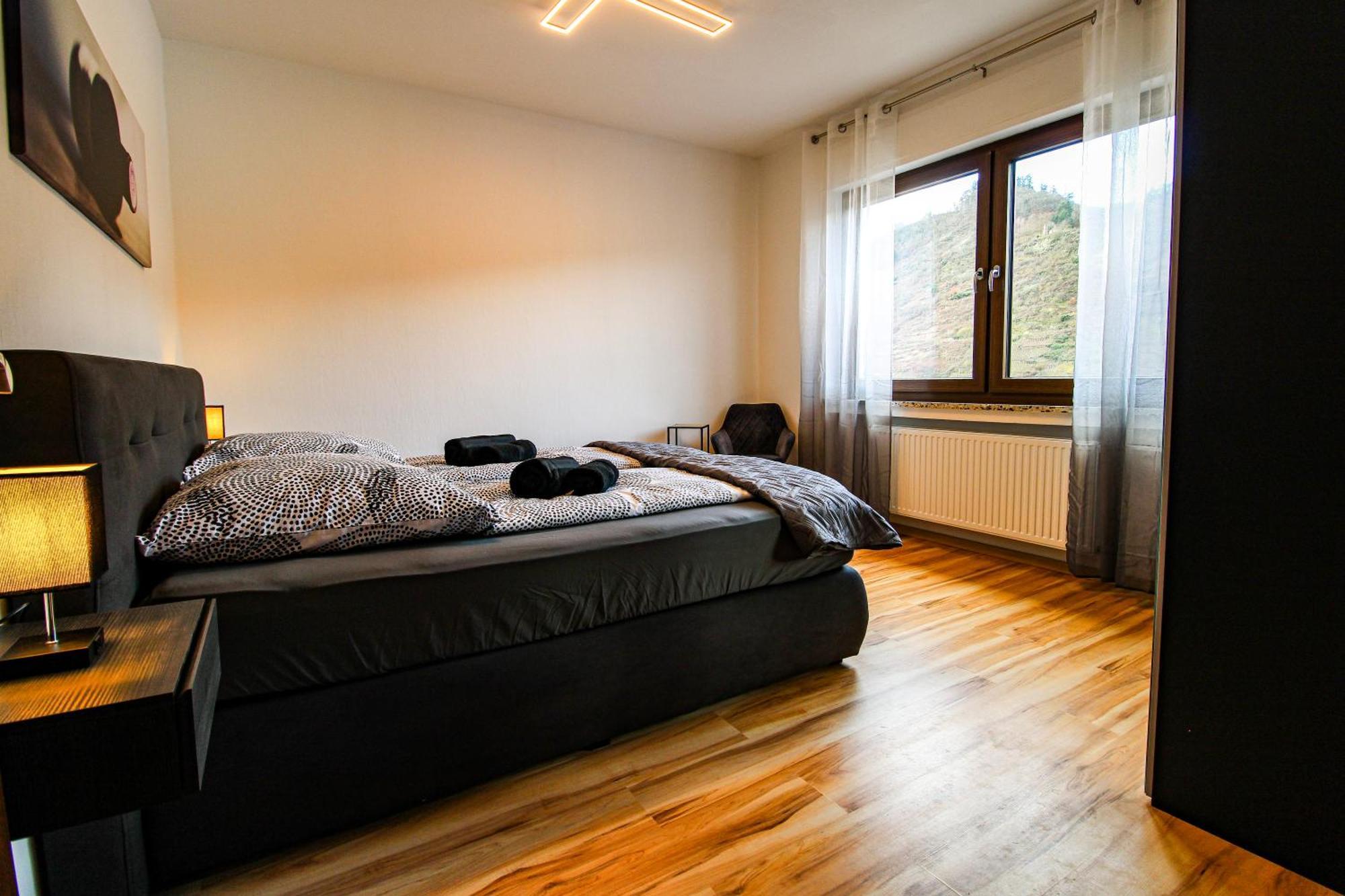 Exklusive Moselidylle: Fewo Mit Traumhaftem Staustufenblick, Netflix, Terrasse Neef Esterno foto