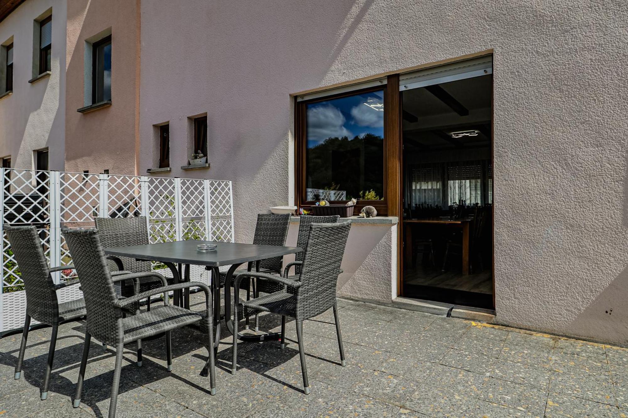 Exklusive Moselidylle: Fewo Mit Traumhaftem Staustufenblick, Netflix, Terrasse Neef Esterno foto
