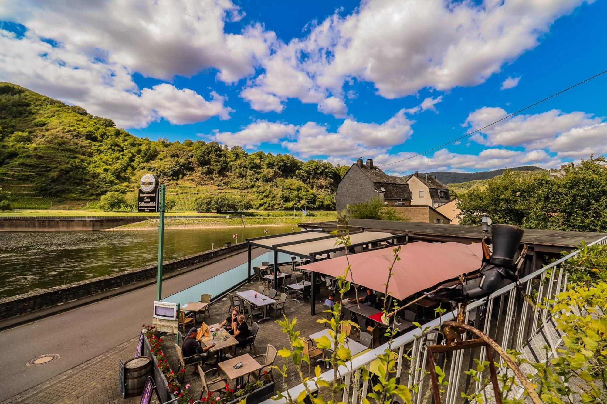Exklusive Moselidylle: Fewo Mit Traumhaftem Staustufenblick, Netflix, Terrasse Neef Esterno foto